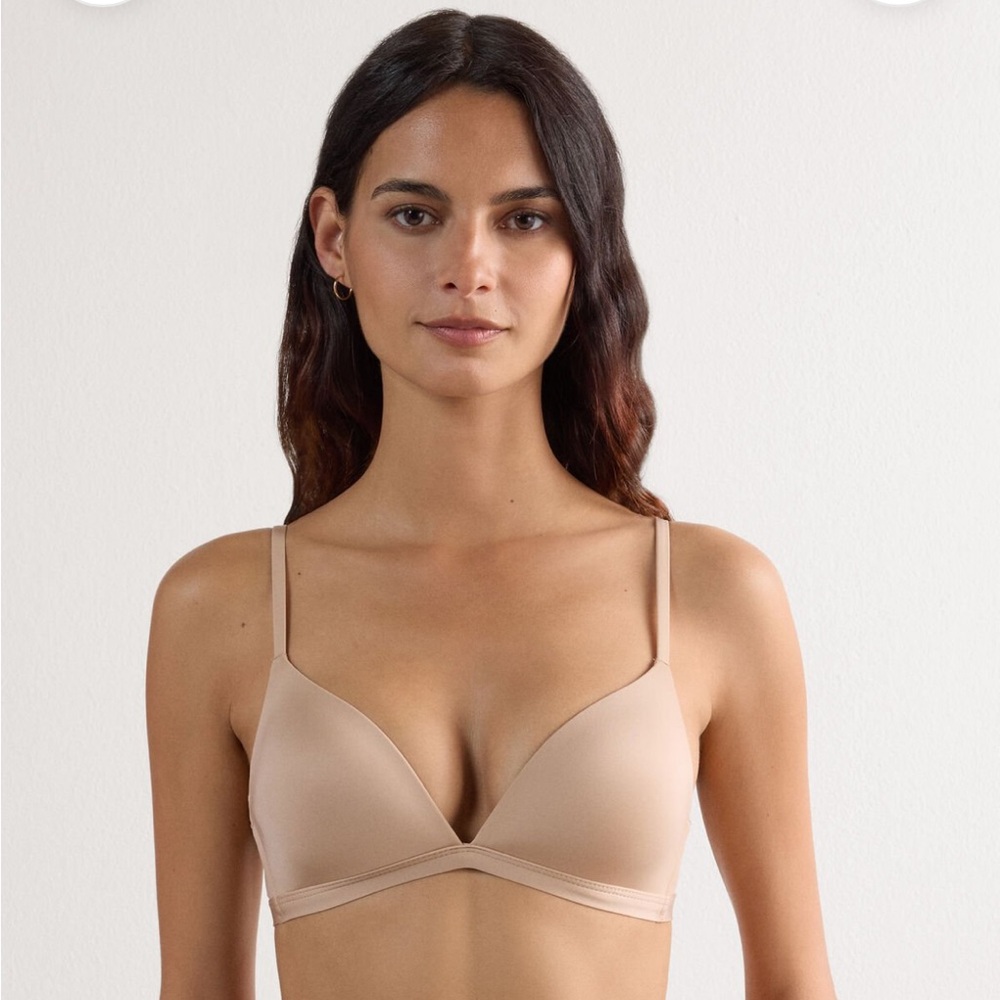 NWOT Intimissimi Tiziana Triangle Bra in Ultralight Microfiber